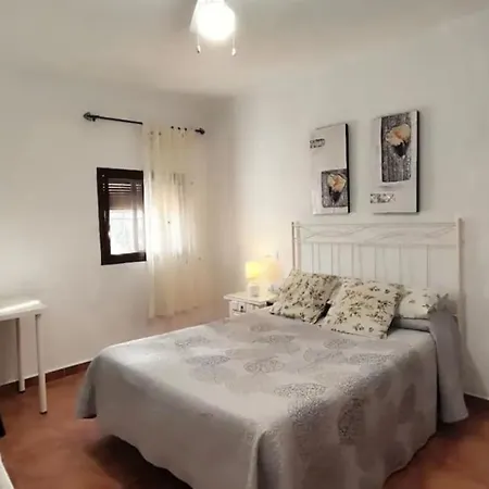 Casa La Roca El Gastor